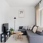 Moderni Paritalo Laehellae Lentokenttaeae, Free Parking, Sauna * Vantaa