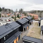 Moderni Paritalo Laehellae Lentokenttaeae, Free Parking, Sauna Apartman *