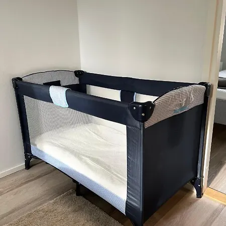 Moderni Paritalo Laehellae Lentokenttaeae, Free Parking, Sauna * 万塔