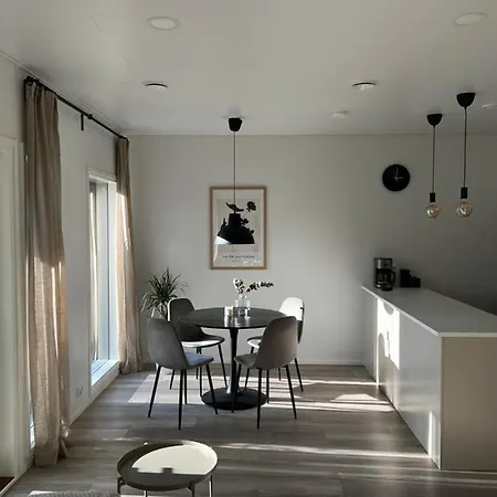 Moderni Paritalo Laehellae Lentokenttaeae, Free Parking, Sauna Apartment *
