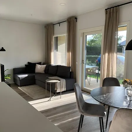 Moderni Paritalo Laehellae Lentokenttaeae, Free Parking, Sauna Vantaa