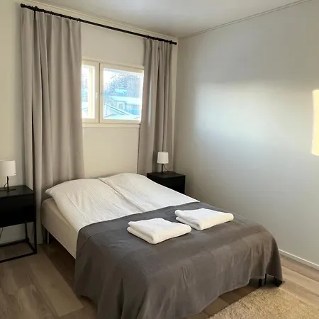 Moderni Paritalo Laehellae Lentokenttaeae, Free Parking, Sauna *