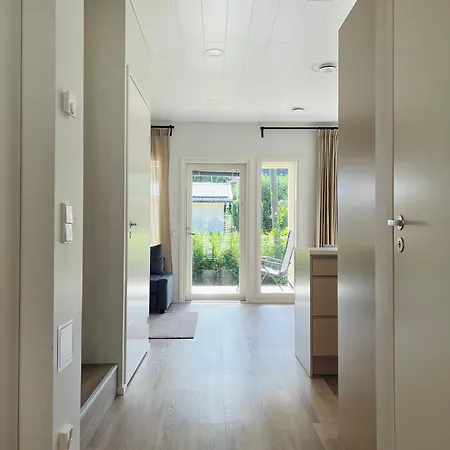 Moderni Paritalo Laehellae Lentokenttaeae, Free Parking, Sauna דירה וואנטאה