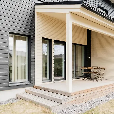Moderni Paritalo Laehellae Lentokenttaeae, Free Parking, Sauna Vantaa