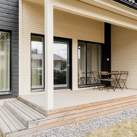Moderni Paritalo Laehellae Lentokenttaeae, Free Parking, Sauna *